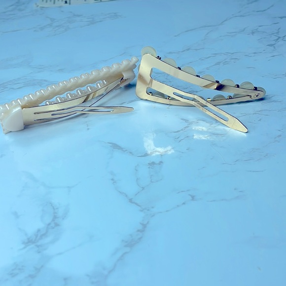 Two Bridal hair accessories in elaborate ornate Victorian or Bridgeton style - Picture 8 of 9